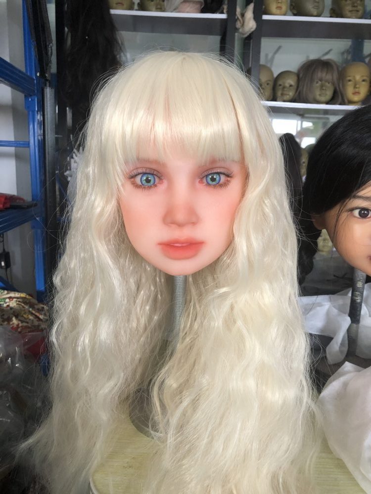 LoliDoll 123CM LuisaTPE Mini Fashion Model Doll - Image 4