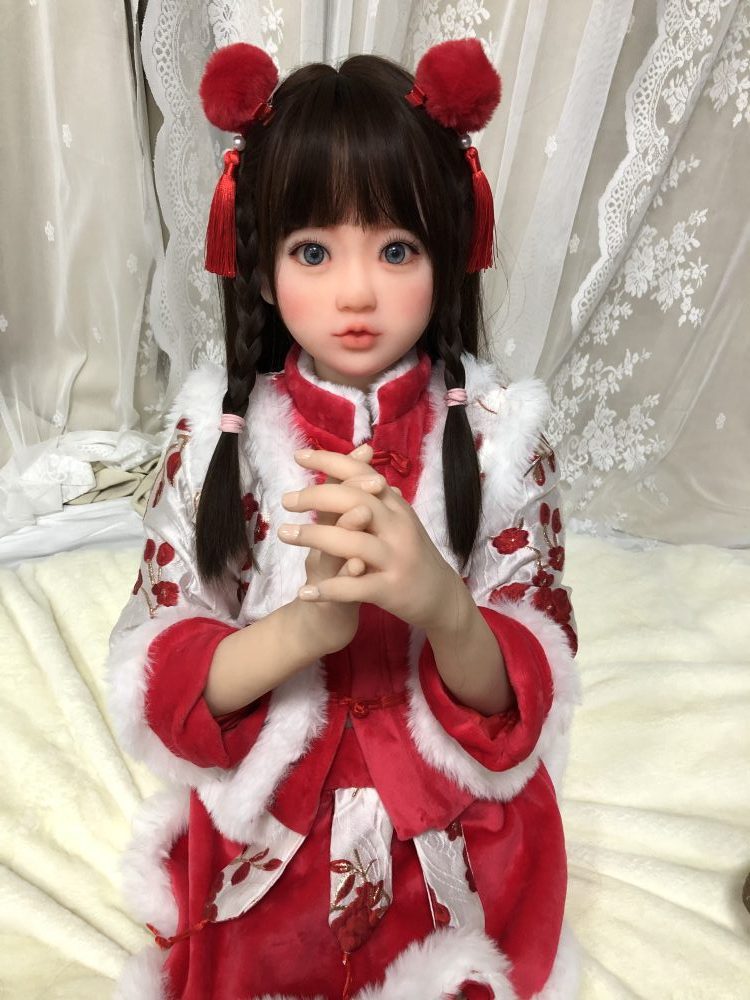 LoliDoll 128CM Emelie Open Eyes Type Mini Fashion Model Doll - Image 3